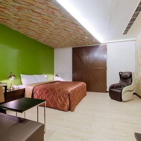 Foxdou Business Motel Tainan Extérieur photo