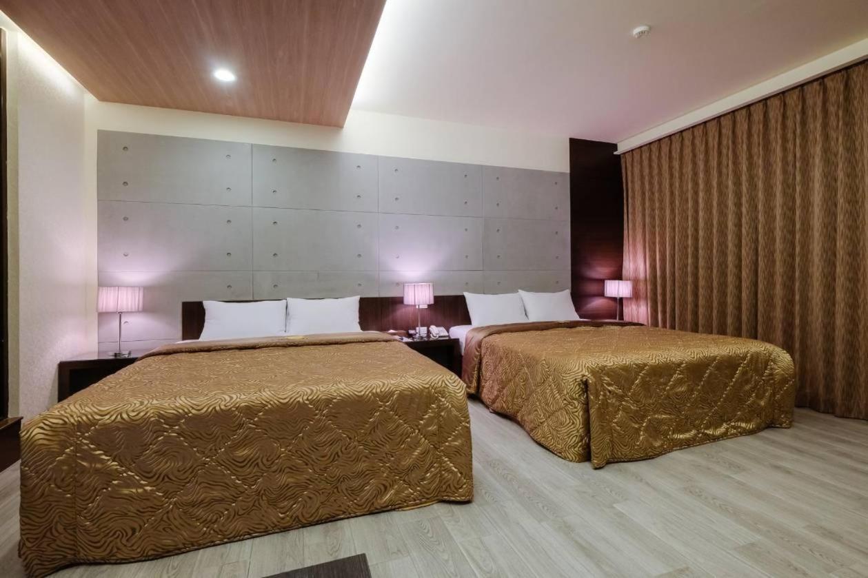 Foxdou Business Motel Tainan Extérieur photo