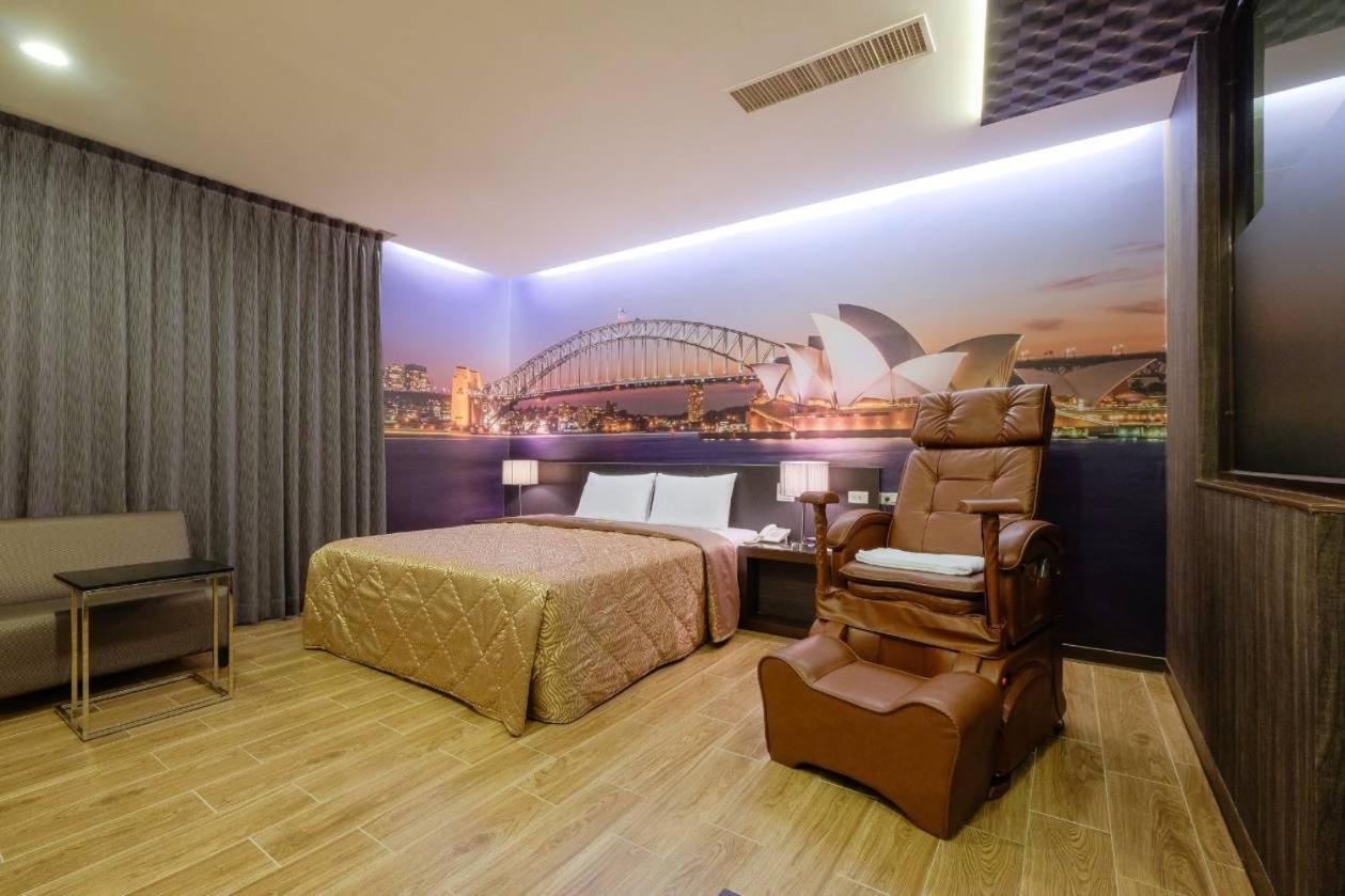 Foxdou Business Motel Tainan Extérieur photo